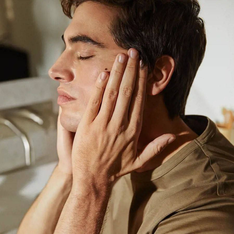 کرم صورت چاق و متعادل کننده (حجم دهنده) وگان ولوسوفی اوریفلیم پوستی تازه ذهنی آرام