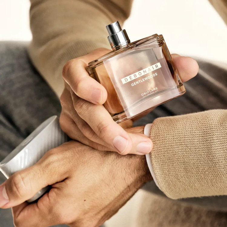 عطر ادوتویلت مردانه دبونیر جنتل وودز اوریفلیم آروماتیک چوبی اوریفلیم