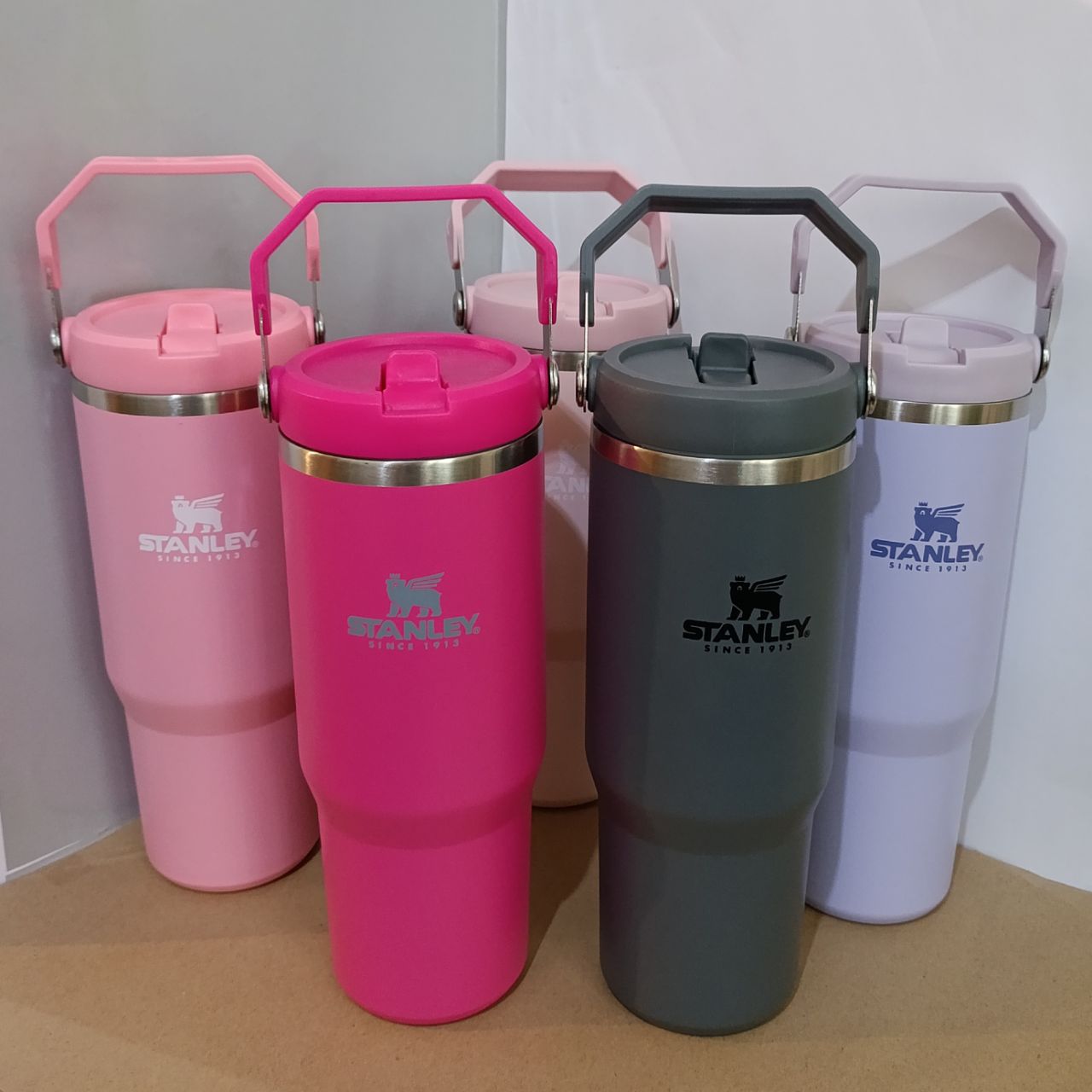 تراول ماگ استنلی تامبلر Stanley مدل IceFlow Flip Straw ظرفیت ۸۸۷ میل - STANLEY - تراول ماگ