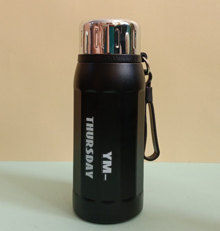 فلاسک استیل دوجداره مشکی HEY SIMPLE مدل 500ML با طراحی شیاردار