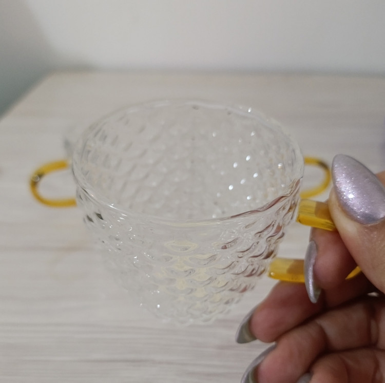 فنجان قهوه پیرکس طرح برجسته دسته طلایی فروش تکی - None - ماگ سرامیکی