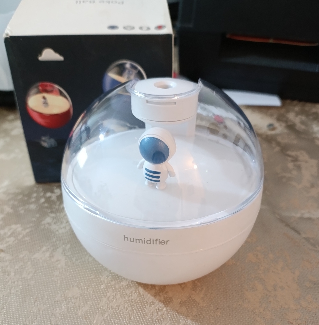 دستگاه بخور سرد طرح فضانورد مدل Humidifier - None - ملزومات خانگی